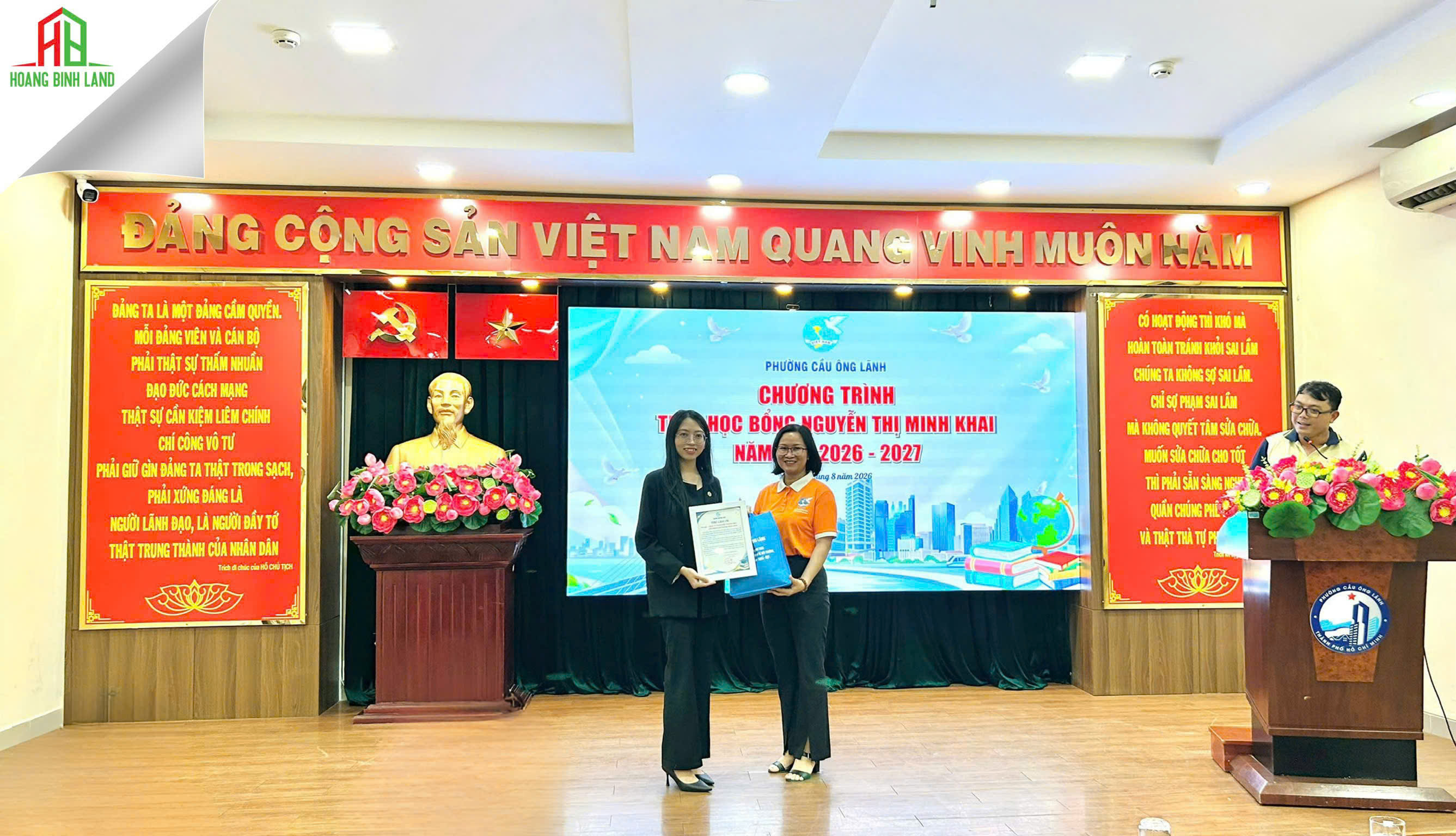 HOÀNG BÌNH LAND ĐỒNG HÀNH CÙNG HOẠT ĐỘNG Ý NGHĨA VÌ CỘNG ĐỒNG