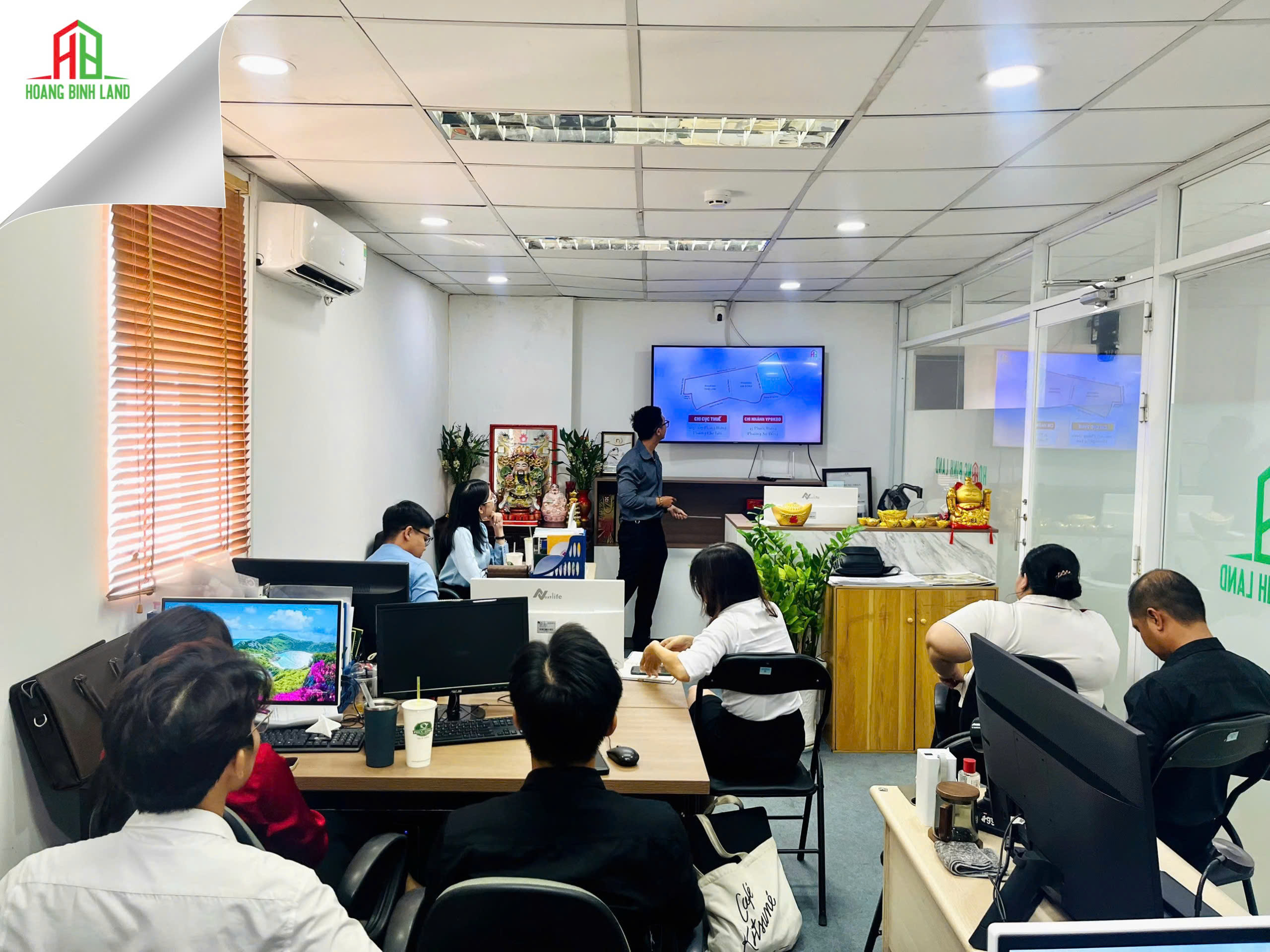  HOÀNG BÌNH LAND – KHỞI ĐẦU THÁNG 7 BẰNG BUỔI HỌP ĐẦY CẢM HỨNG 